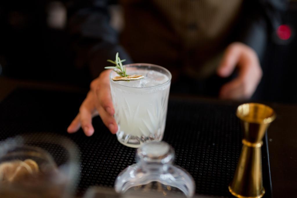 登霍夫酒店 泽尔扎特 外观 照片